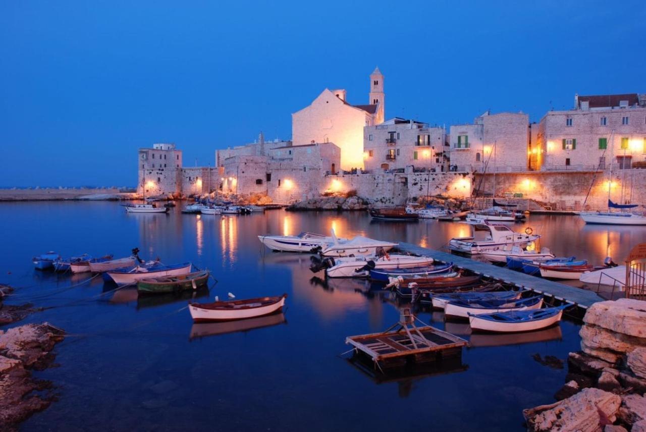 Giovinazzo Suite Pavone Griffi Esterno foto